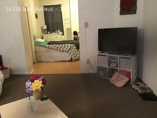 Foto del edificio - 1433B Neil Avenue-1433B