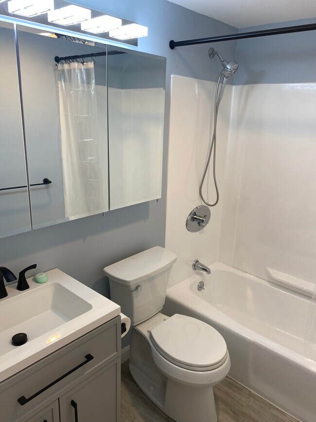 Baño - 146 Swanson Rd