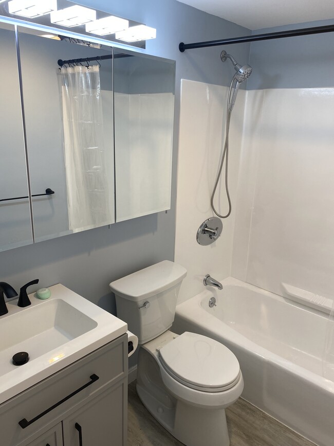 Bathroom - 146 Swanson Rd