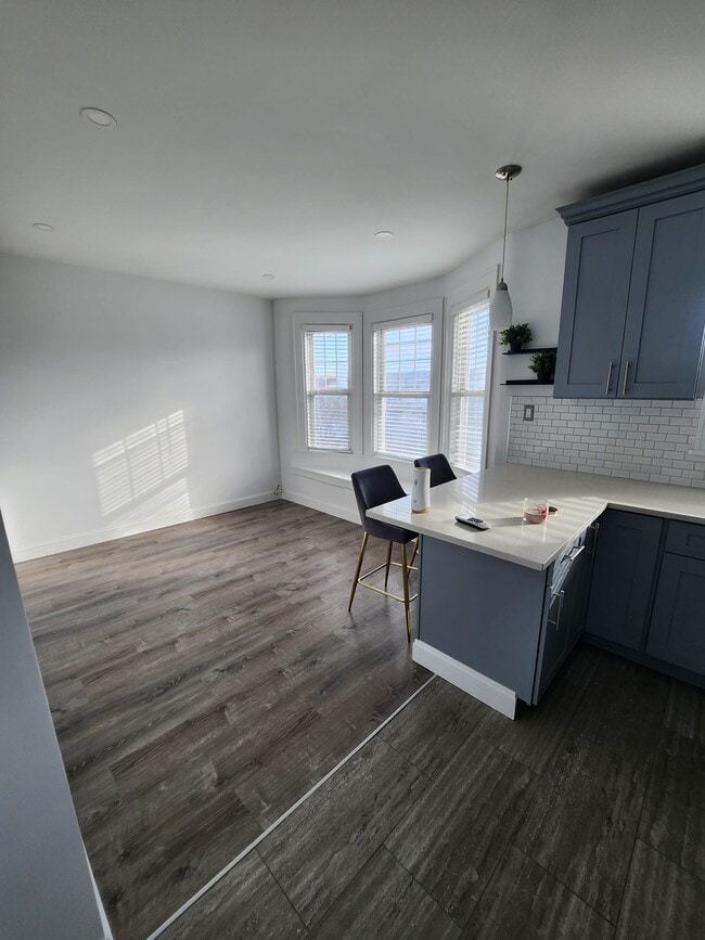 Building Photo - 7856 76th St