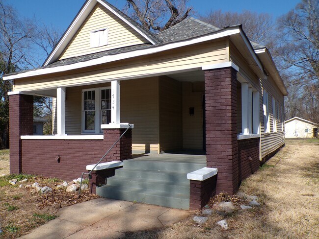 Foto del edificio - 1734 Lee Ave SW