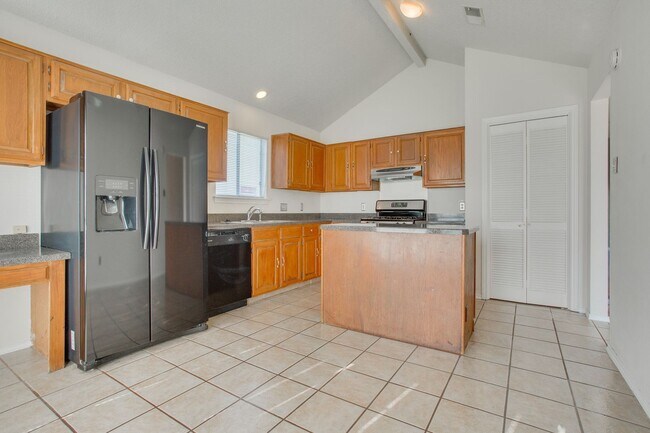 Foto del edificio - 9805 Briar Ridge Dr
