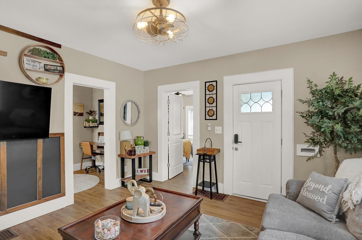 1640 Bellefontaine St, Indianapolis, IN 46202 House Rental in Indianapolis, IN