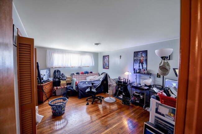 Foto del edificio - 3900 25th Ave