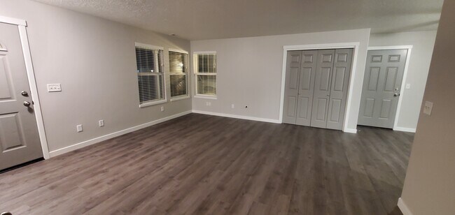 Foto del edificio - 9316 W Cory Ln