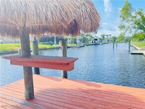 Building Photo - 5403 SW 3rd Ave