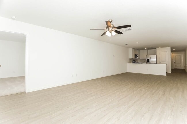 Foto del edificio - 3415 Perlach Dr