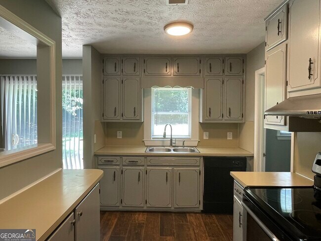 Foto del edificio - 3076 Mill Falls Ct