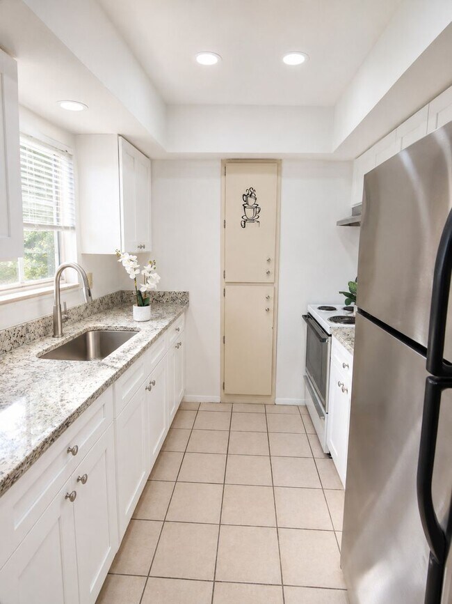 Foto del edificio - 4802 Ho Wil Ln