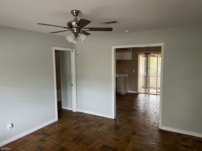 Building Photo - 3 br, 1.5 bath House - 106 Bryant St