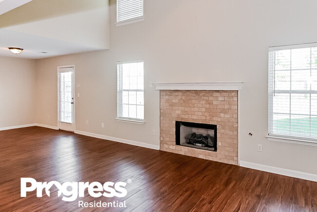 Building Photo - 7356 Green Ash Dr