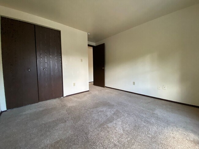 Foto del edificio - Amazing One Bedroom on the Second Floor! B...