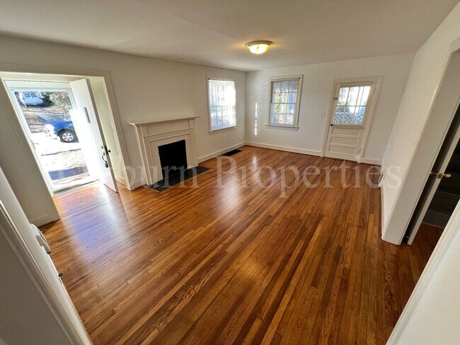 Building Photo - 841 Fenimore-2BR/1BA-Ardmore HOME!!!