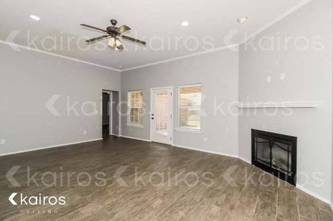 Building Photo - 8302 Taos Dr