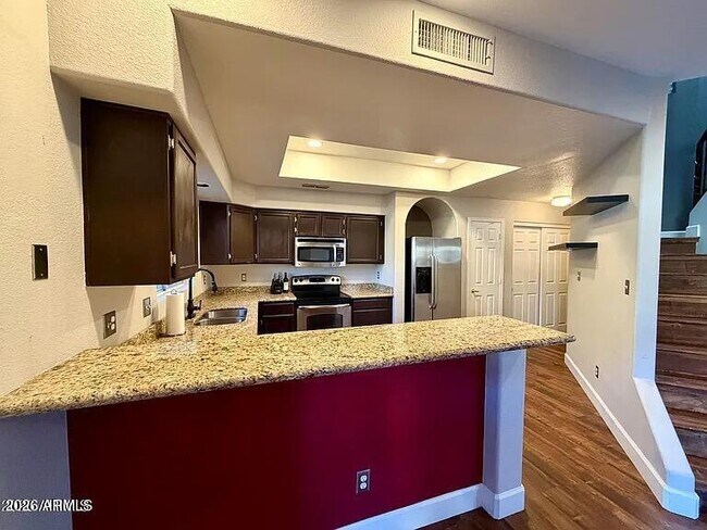 Foto del edificio - 10232 N 12th Ct