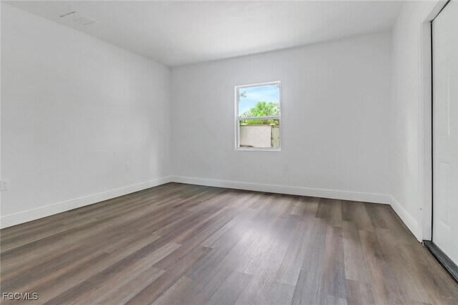 Foto del edificio - 4180 Sabal Ln
