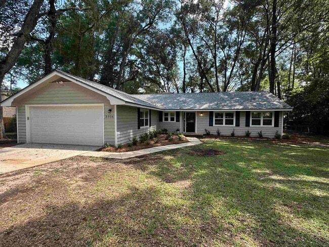 Building Photo - 3016 Giles Pl