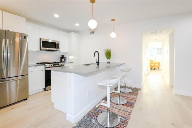 Foto del edificio - 400 E 30th St