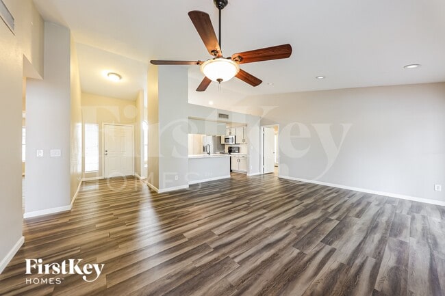 Foto del edificio - 19626 N 14th Pl