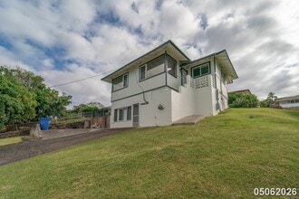 Building Photo - 99-905-905 Aiea Heights Dr