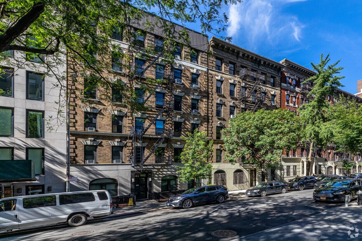 View from Street - 528-546 E 82nd St