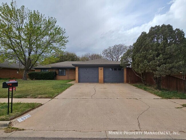 Foto del edificio - 6906 Elmwood Ave