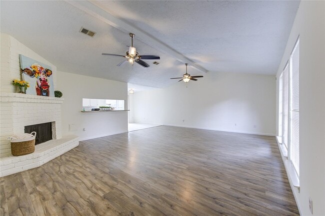 Building Photo - 950 Grand Jct Dr