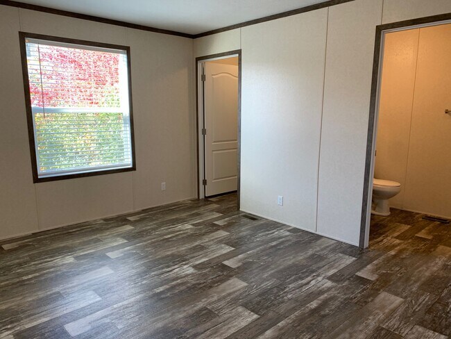 Foto del edificio - 6572 N Hampshire Dr