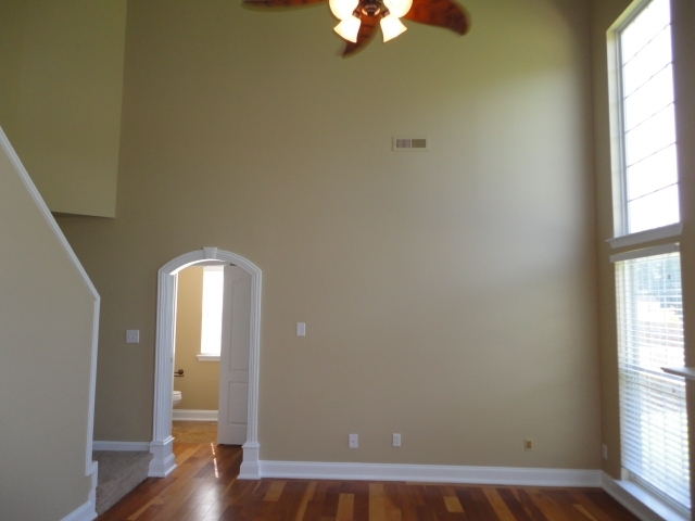 Foto del edificio - 4913 Cardinal Grove Blvd