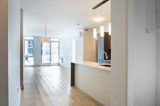 Building Photo - 2980 Boul Saint-Martin O