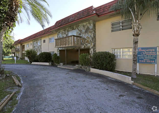 Foto del edificio - Biscayne Gardens Apartments