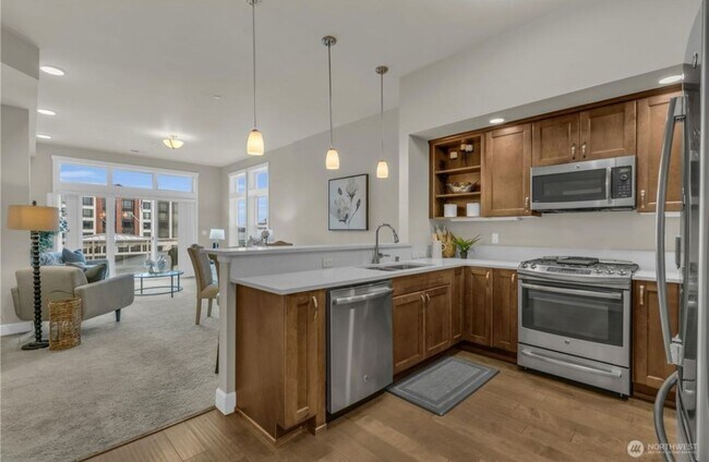Building Photo - Ruston area of Tacoma - 2 bed plus den con...