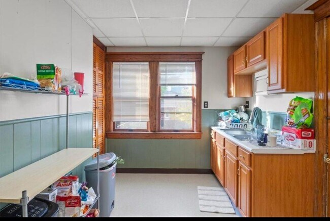 Building Photo - 55 Audubon St