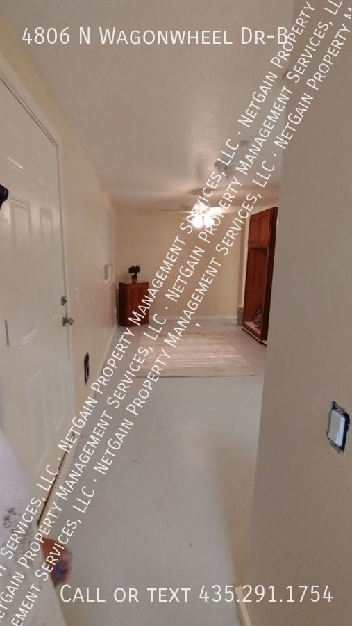 Building Photo - Studio Apartment