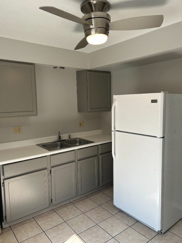 445 Graham Rd Unit 9, Cuyahoga Falls, OH 44223 Room for Rent in