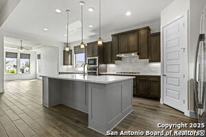 Building Photo - 3041 Bristow Pk
