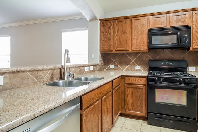 Foto del edificio - 26614 Marble Falls Bend