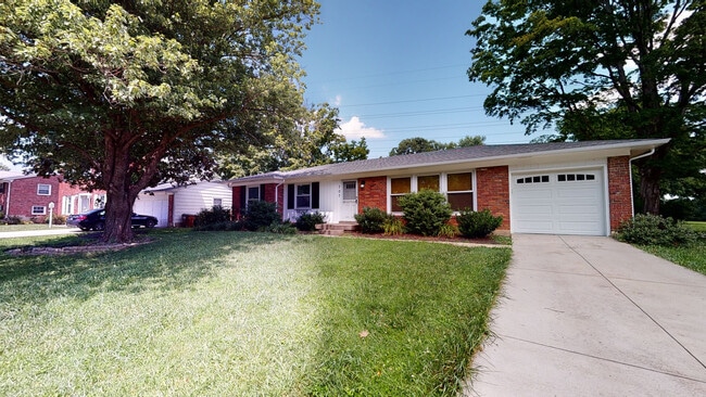 Building Photo - 707 Dorsey Way