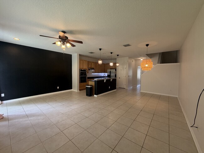Foto del edificio - 505 Lake Eagle Ln