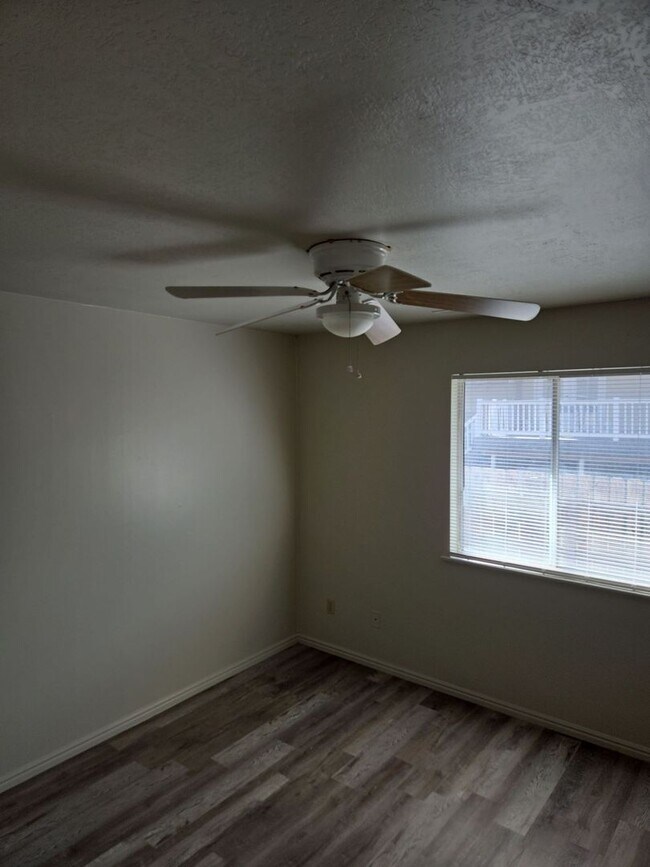 Foto del edificio - 769 W 640 S