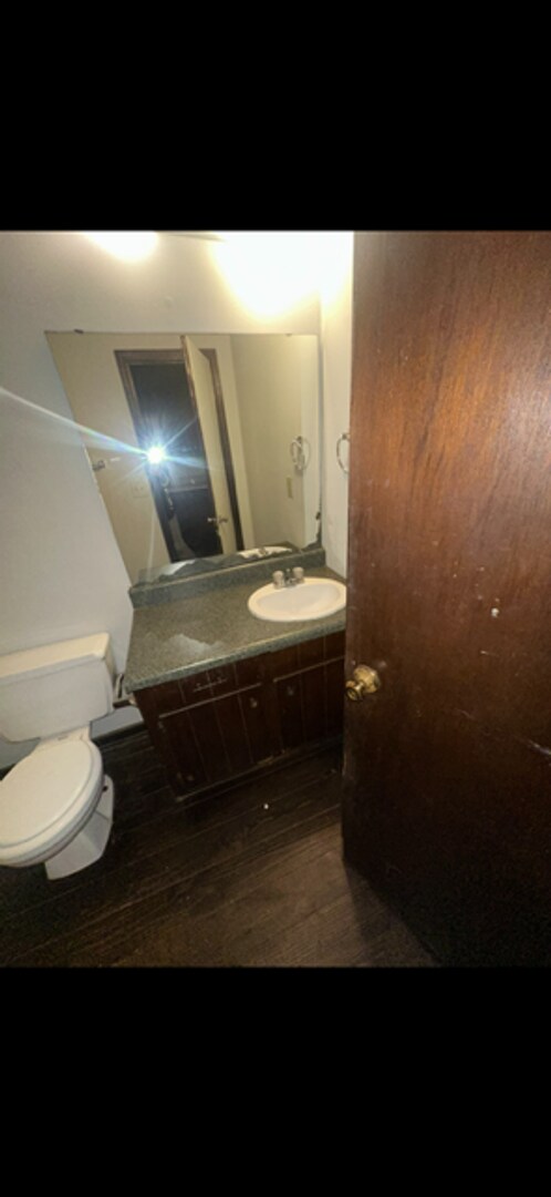 Foto del edificio - 400 Lindsay Rd