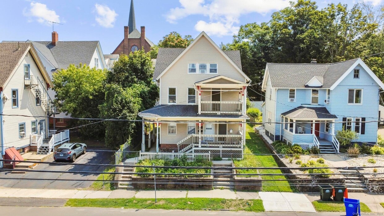 Primary Photo - 14 S Whittlesey Ave