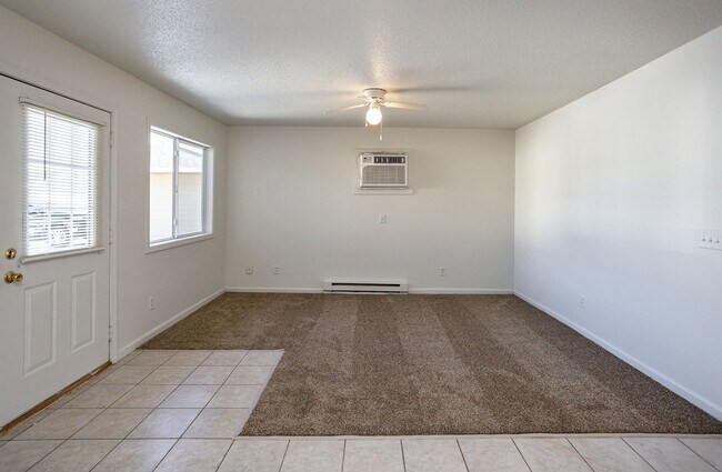 Foto del edificio - 3 Bedroom Home for rent in Des Moines, IA