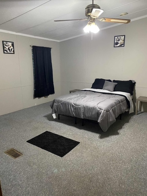 Foto del edificio - 6138 Young St