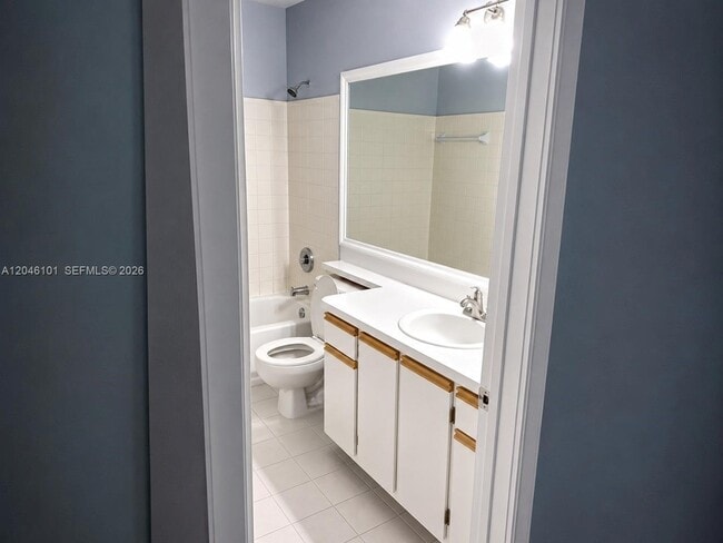 Foto del edificio - 18338 NW 68th Ave