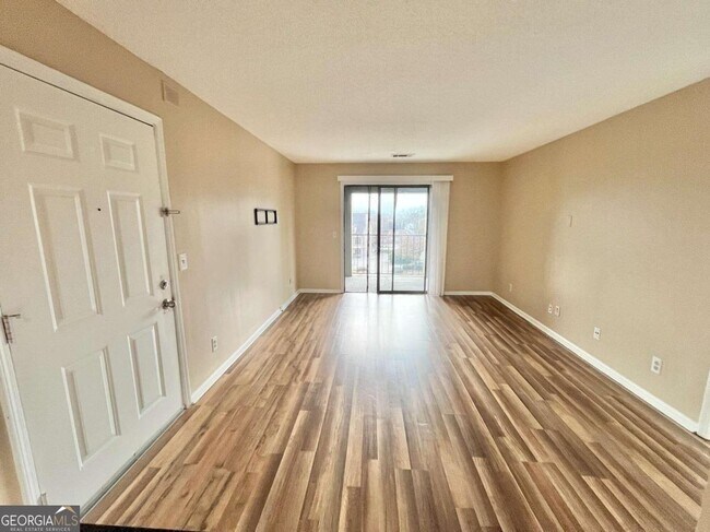 Foto del edificio - 2657 Lenox Rd NE
