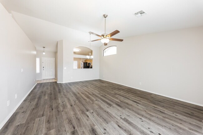 Foto del edificio - 8711 N 112th Ave