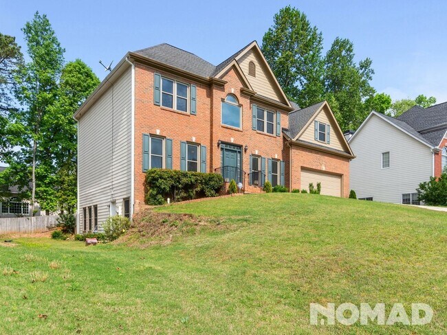 Building Photo - Large 5 Bedroom Fully Renovated Single Fam...