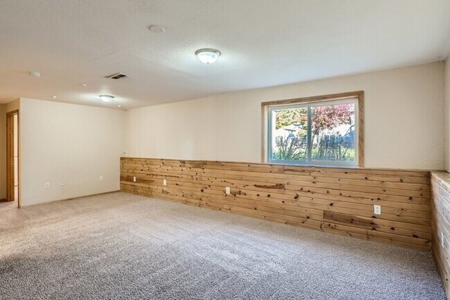 Foto del edificio - 9607 Hallmark Ave S, Cottage Grove, MN, 55016