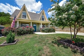 Building Photo - 285 Courtland Crest Dr SW